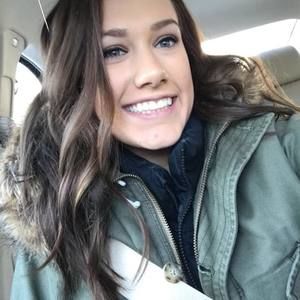 Meet your Posher, Lily